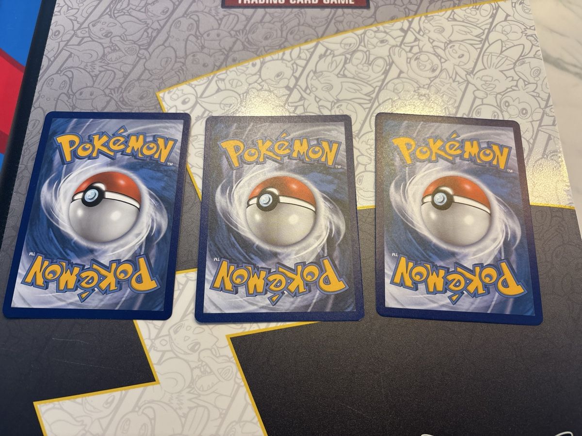 Pokémon Carte collezionabili: Pokémon Celebration 25 – Nuovo (secondo la descrizione) da Inwil venduto da ste_roma 1