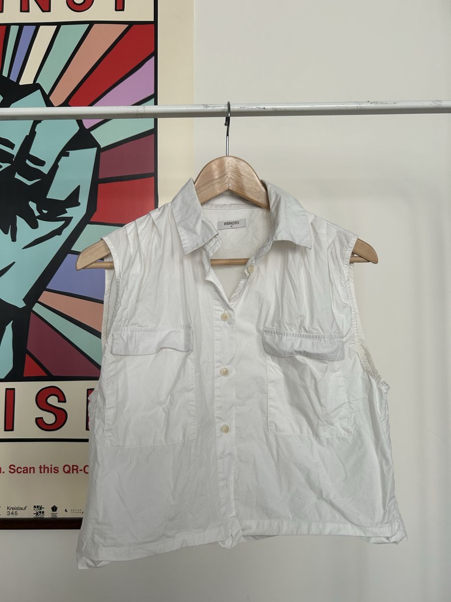 Wemoto Camicette: Wemoto sleeveless white shirt size M – Nuovo (secondo la descrizione) da Zürich venduto da fan_z5fl