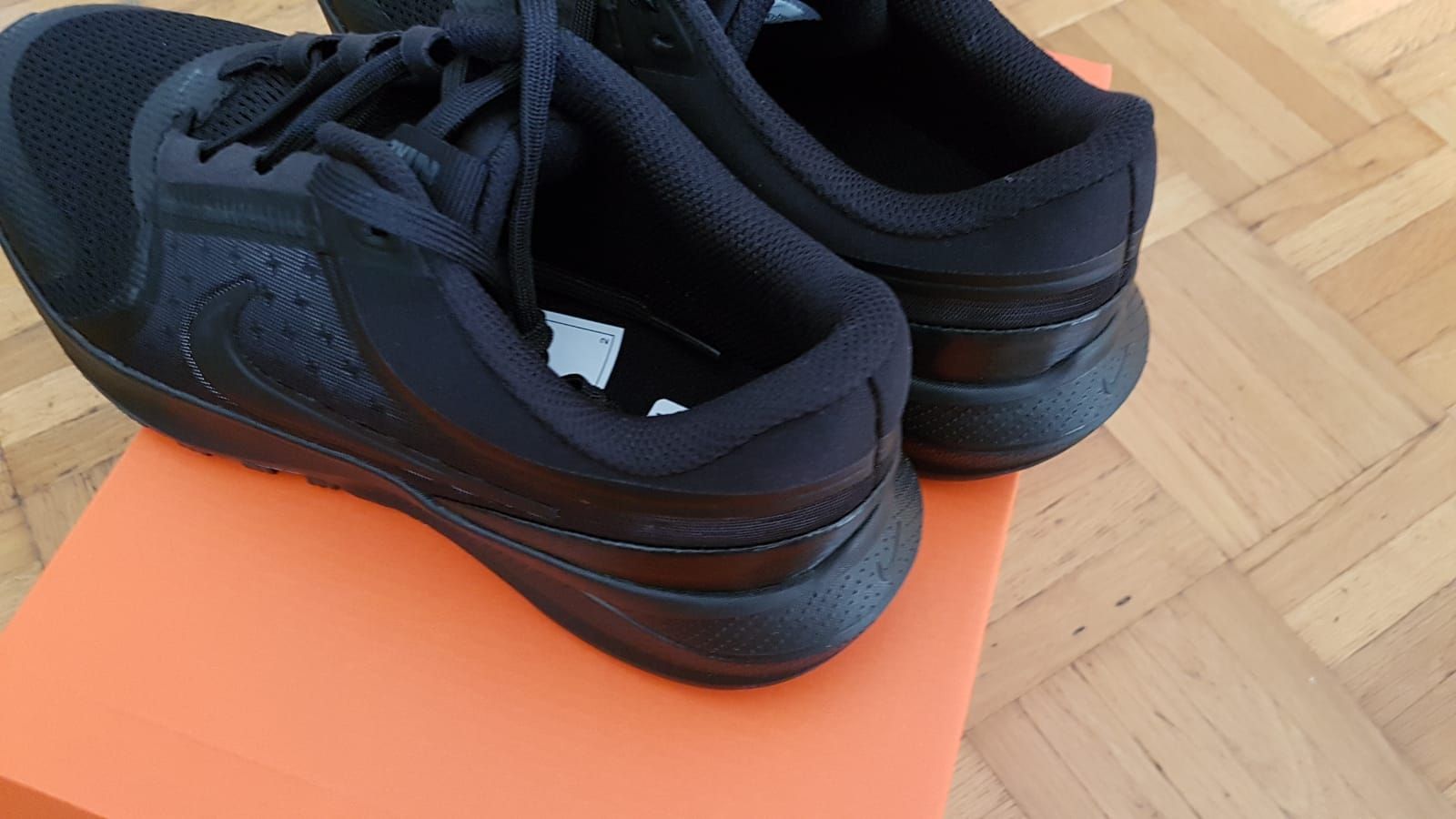 Nike Scarpe da uomo: Nike STAR RUNNER 5 GS,Gr.38 – Nuovo e nell'imballaggio originale da Zürich venduto da ata_c8nh 4