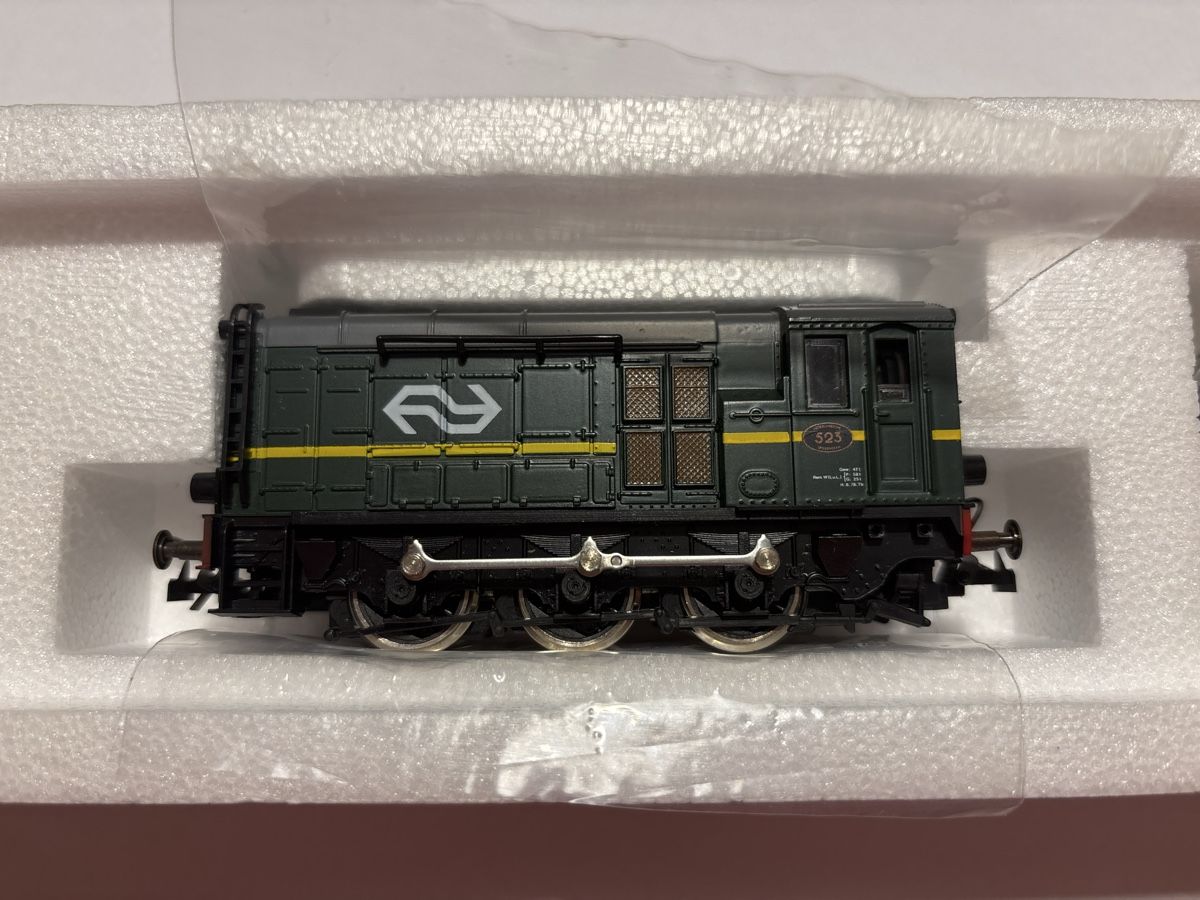 Roco Modelleisenbahnen: Roco Diesellokomotive 04160 A – Neu (gemäss Beschreibung) aus Arth von ali_k5zy