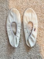 Women's leather gymnastic slippers - size 39