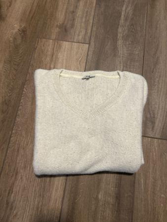 Pullover C&A con beige con brillantini oro. Taglia M