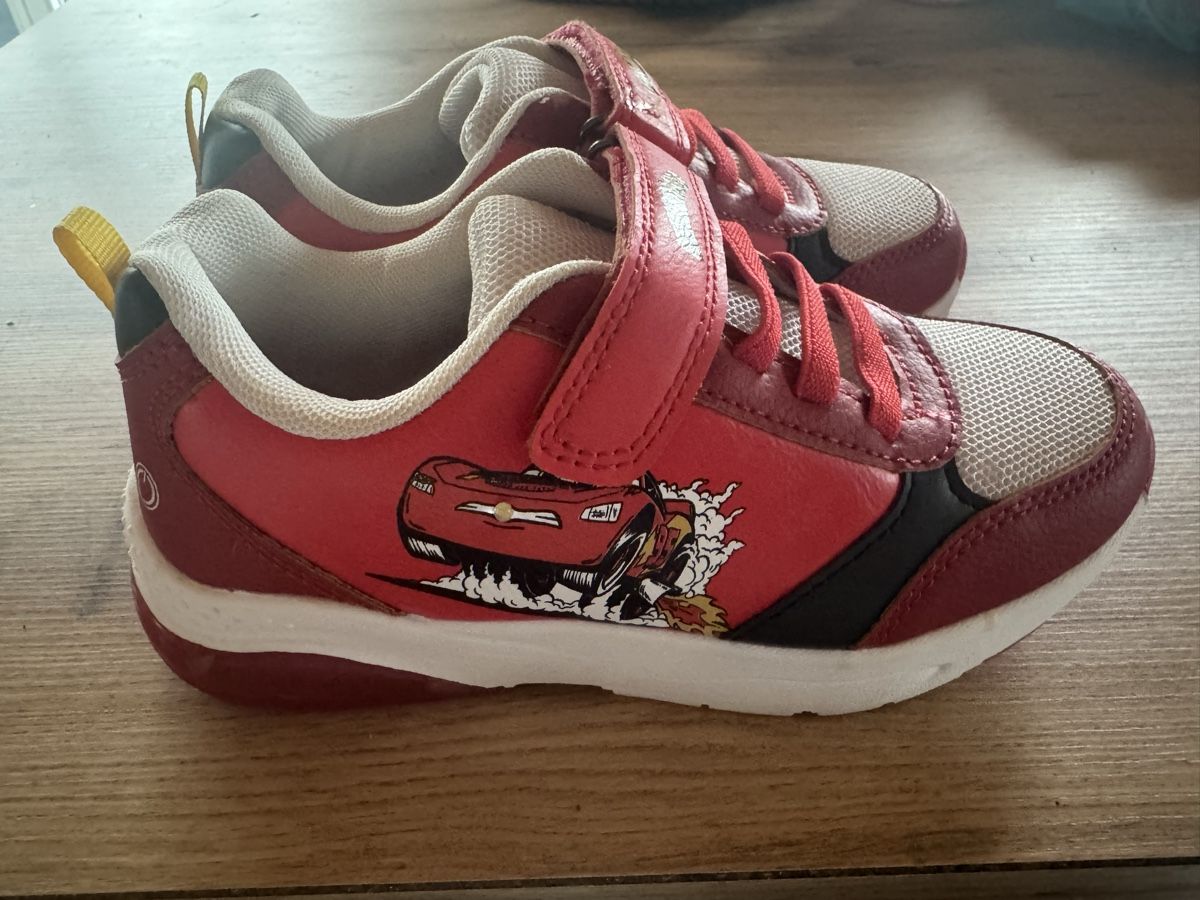 Schuhe für Jungen: Sneaker Gr. 31 – Neu und originalverpackt aus Niederdorf von nssc