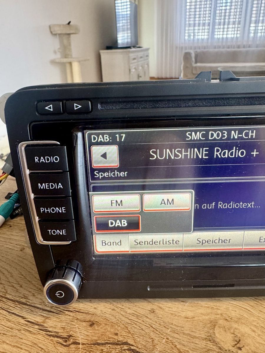 Navigatori: VW RNS 510 mit DAB – Usato da Dietikon venduto da Visipower 3
