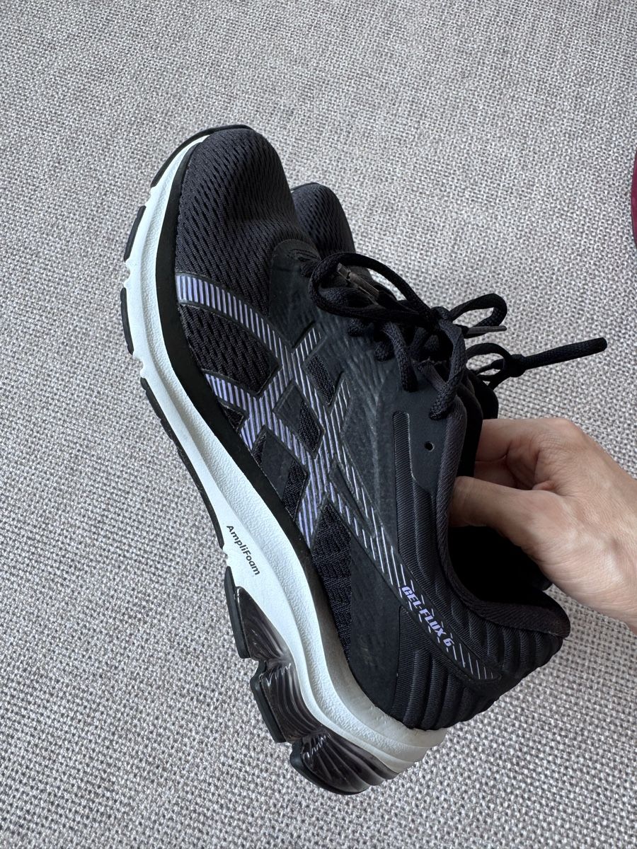 Asics Scarpe da donna: Sneakers ASICS – Usato da Zürich venduto da agi_j875 1