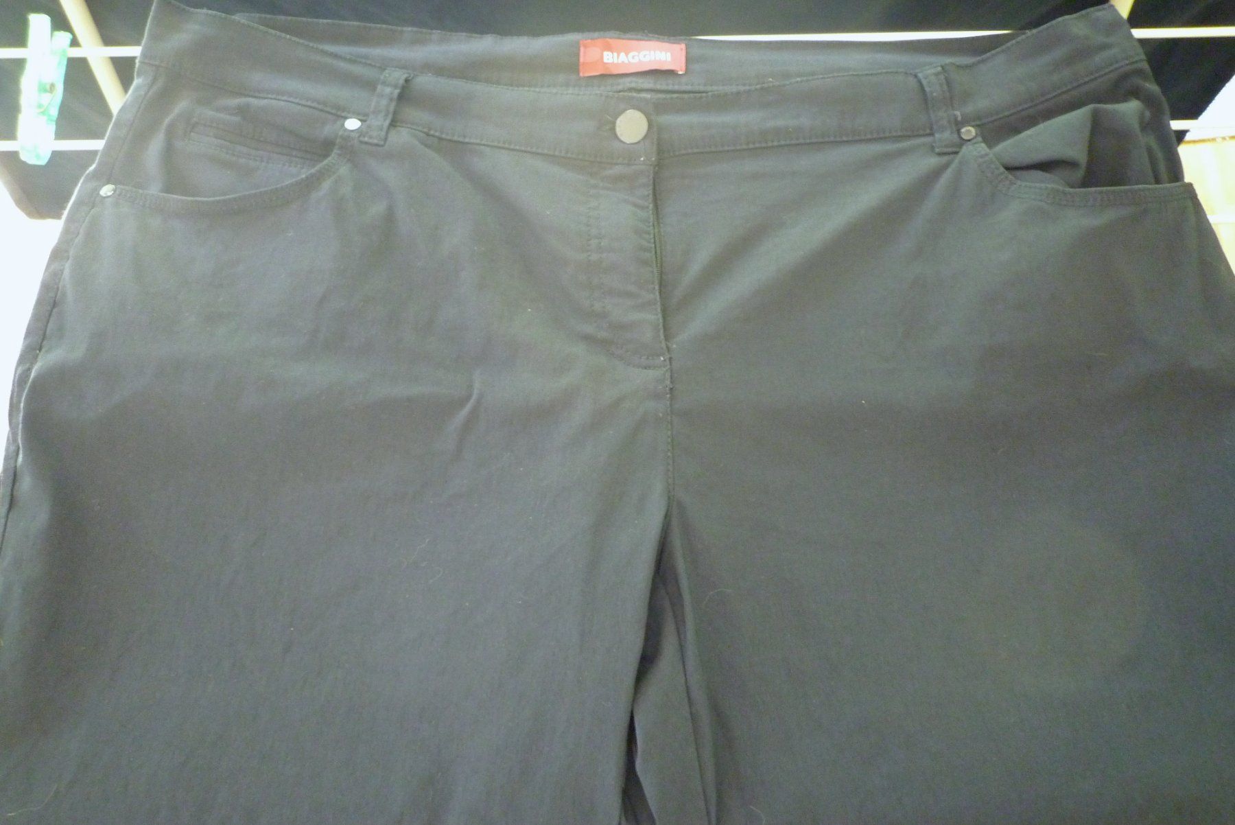 Pantaloni: Biaggini Julia – Nuovo (secondo la descrizione) da Biel/Bienne venduto da Veng