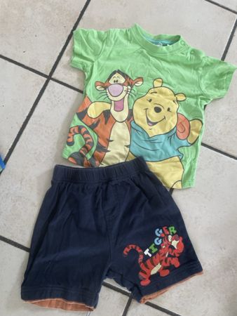 Winnie Pooh T-Shirt und Shorts Set, Grösse 86, Sommer 