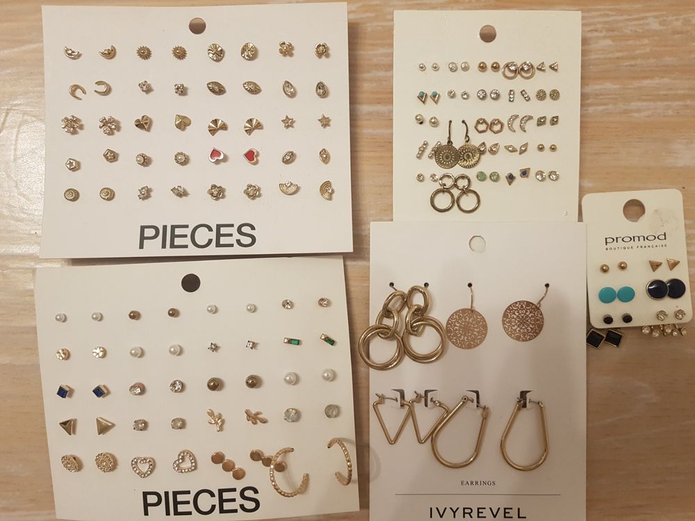 Lot De Boucles D'oreilles - Occasion - Divers Modèles