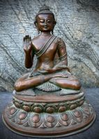 Buddha Statue aus Metall, 5.8 kg schwer / 34cm hoch
