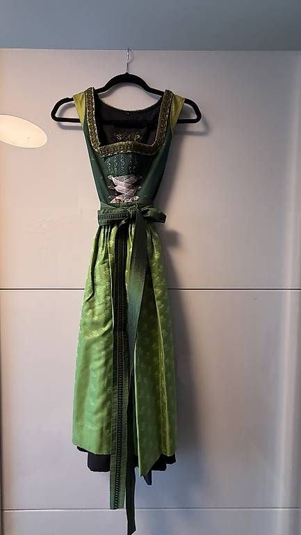 Vestiti: Sportalm Dirndl Gr.34 – Usato da Seedorf UR venduto da Lia_mia