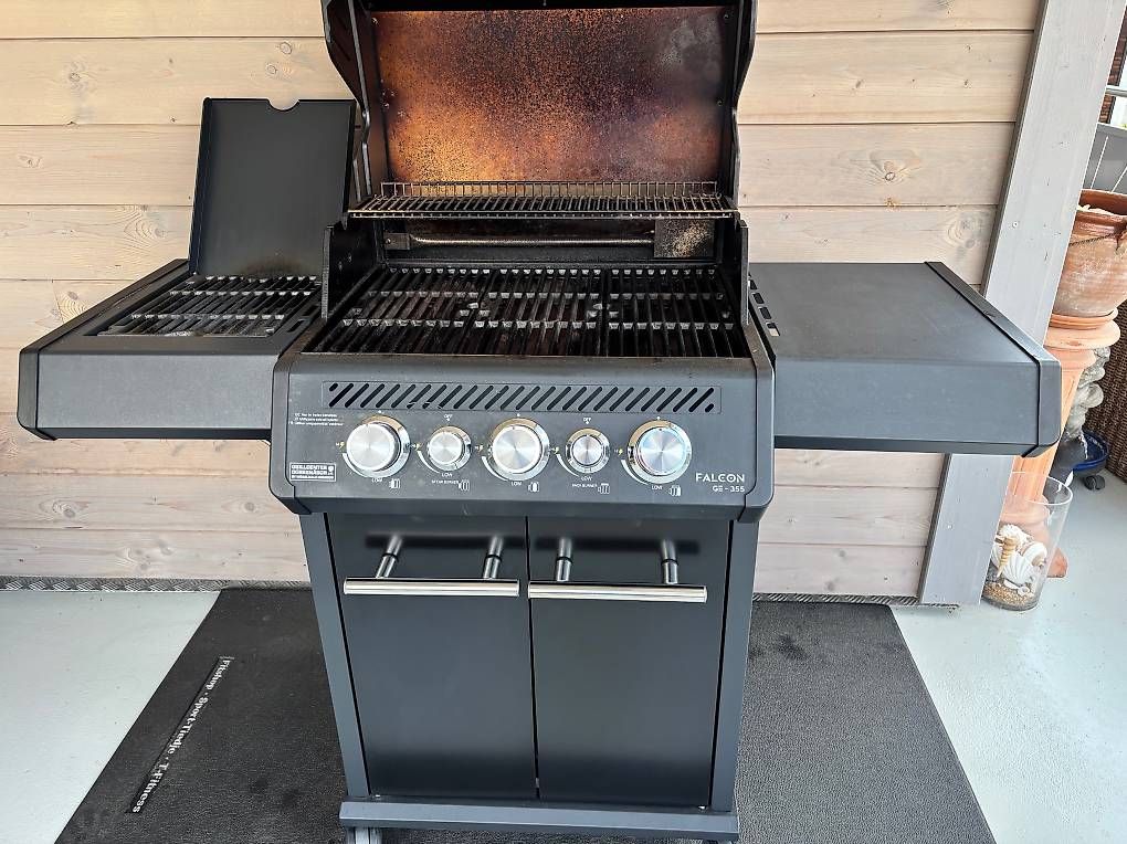 Grills: Gasgrill Falcon mit Sizzle Zone und Heckbrenner – Gebraucht aus Leissigen von kph811 1