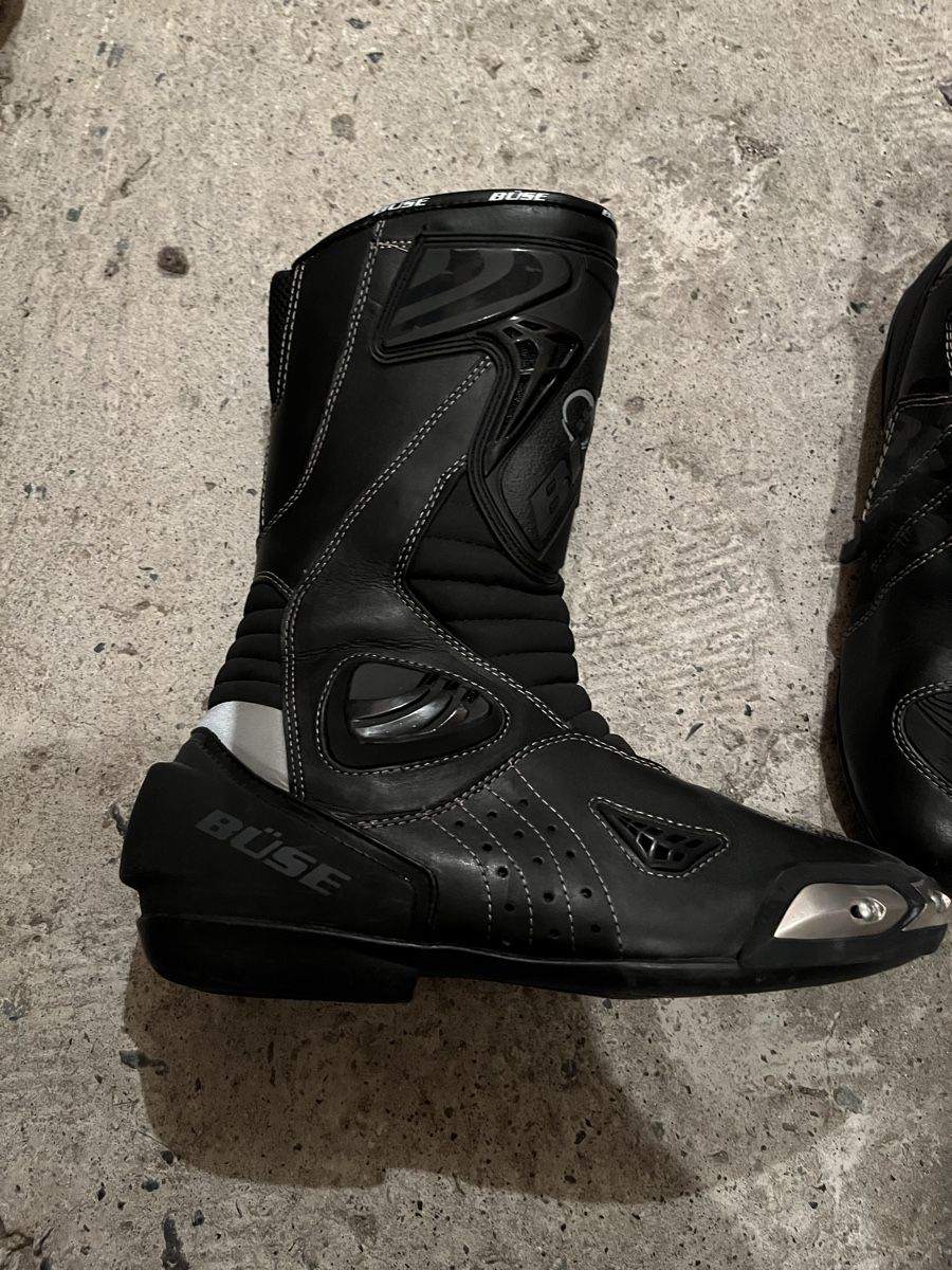Scarpe da uomo: Bottes de moto – Nuovo (secondo la descrizione) da Saxon venduto da Kwik25