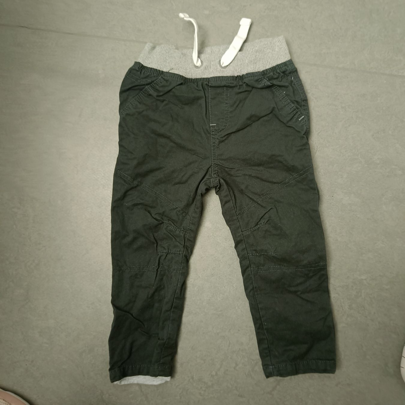 Hosen: Hose Grösse 86 – Gebraucht aus Jaberg von urig17.