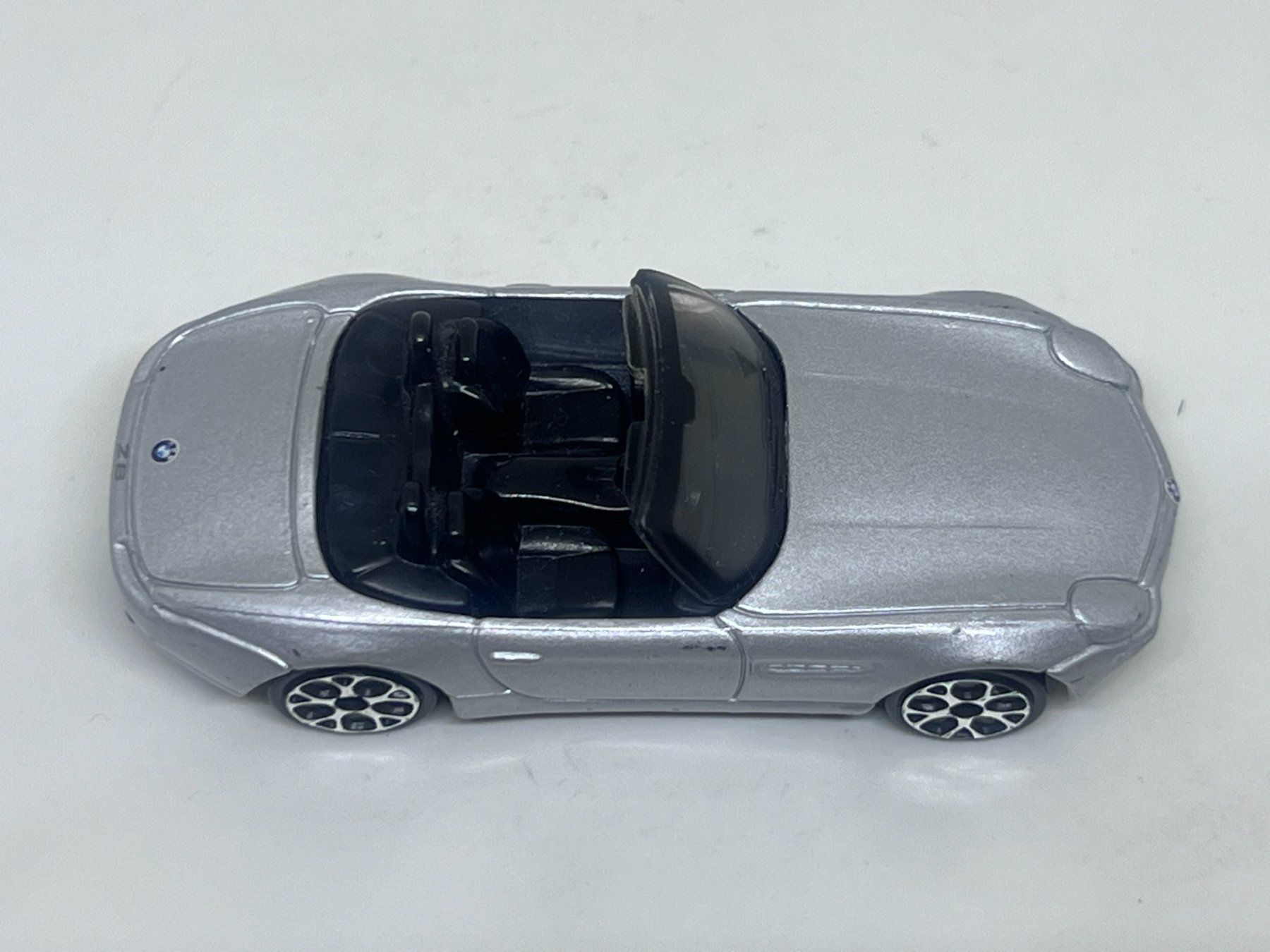 Maisto Modellini d'auto: Maisto BMW Z8 #604 – Usato da Wildegg venduto da LaaBoutique 1
