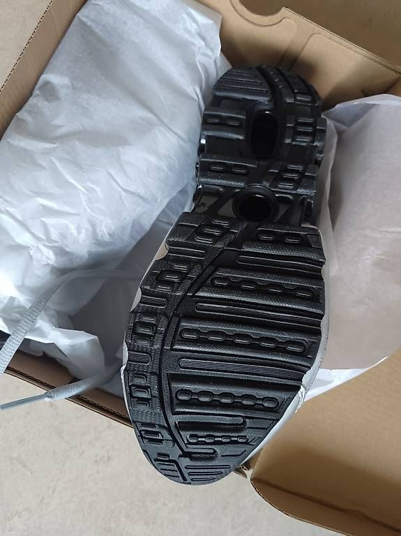 Herrenschuhe: Adidas Megaride Sneakers / size 38 2/3 – Gebraucht aus Glattbrugg von cam_wsk9 3