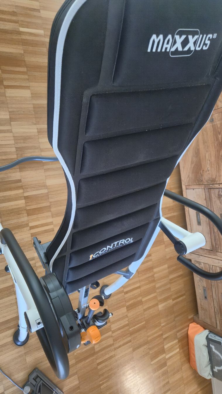 Maxxus Vélos d'appartement: Inversionstisch MAXXUS iControl Gravity Pro 2.0 – D'occasion à Zürich par Jagoda7 1