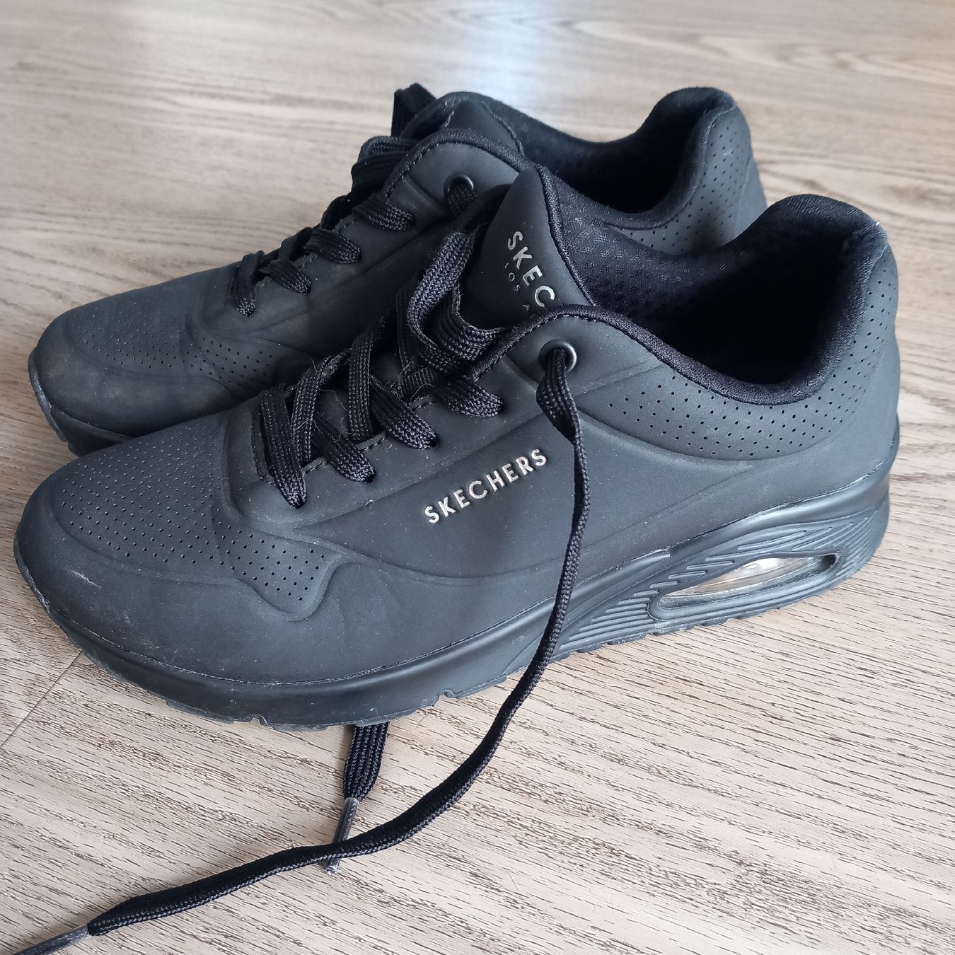 Skechers Scarpe da uomo: basket sketchers taille 38 – Usato da Chavannes-de-Bogis venduto da senator635