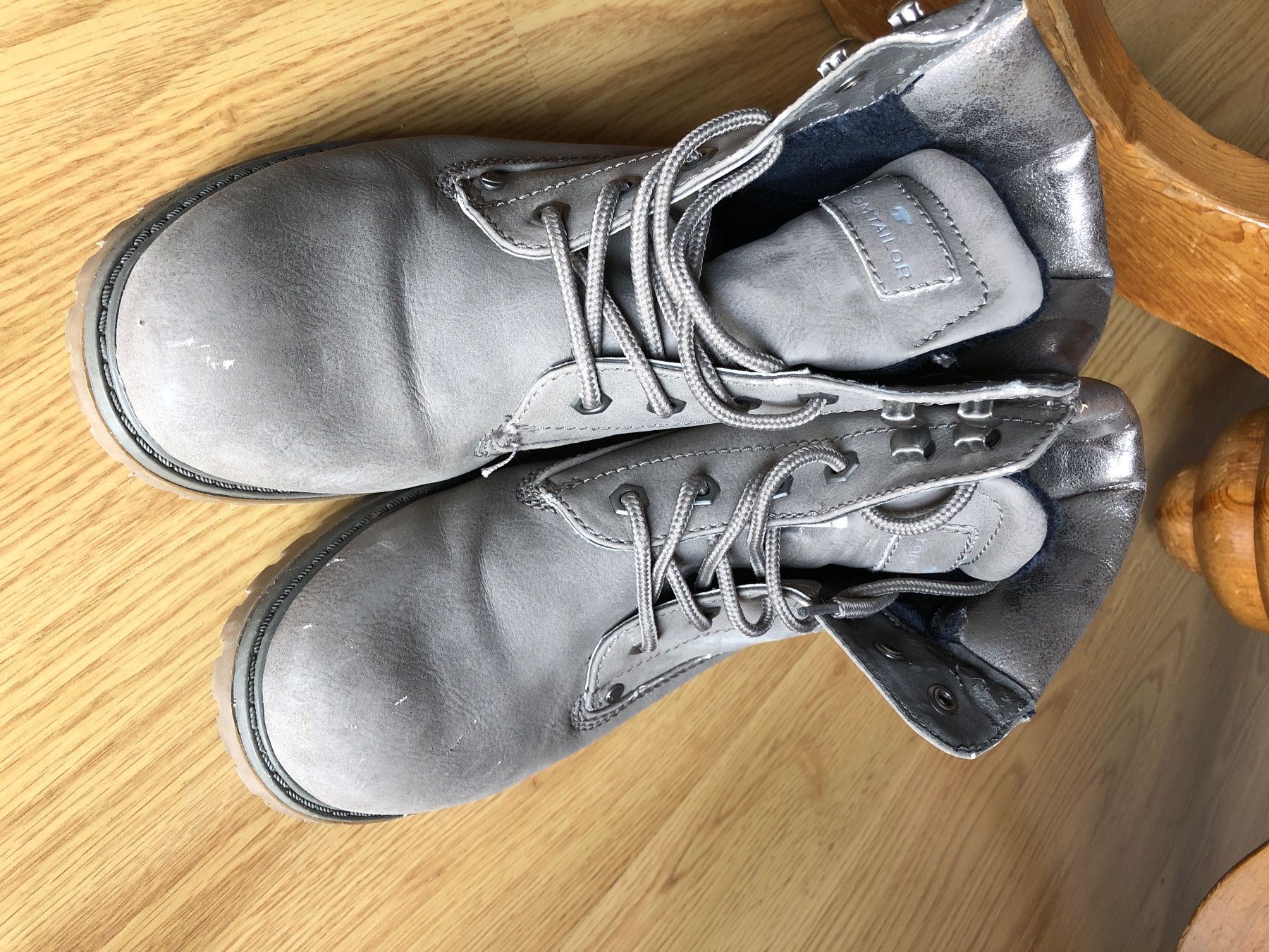Tom Tailor Scarpe da donna: Tom Tailor Winterboots Grau Gr.38 kaum getragen – Usato da Bellinzona venduto da eri_5kqz 3