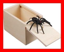 Spinne in Box Scherzartikel Prank Spider Holzbox Halloween