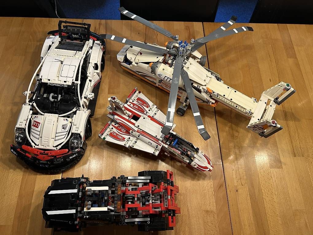 Lego Giocattoli: LEGO Technic Sammlung  4 grosse Modelle – Usato da Hausen AG venduto da Moritzboehme 1