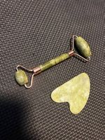 Jade Roller & Gua Sha Set 