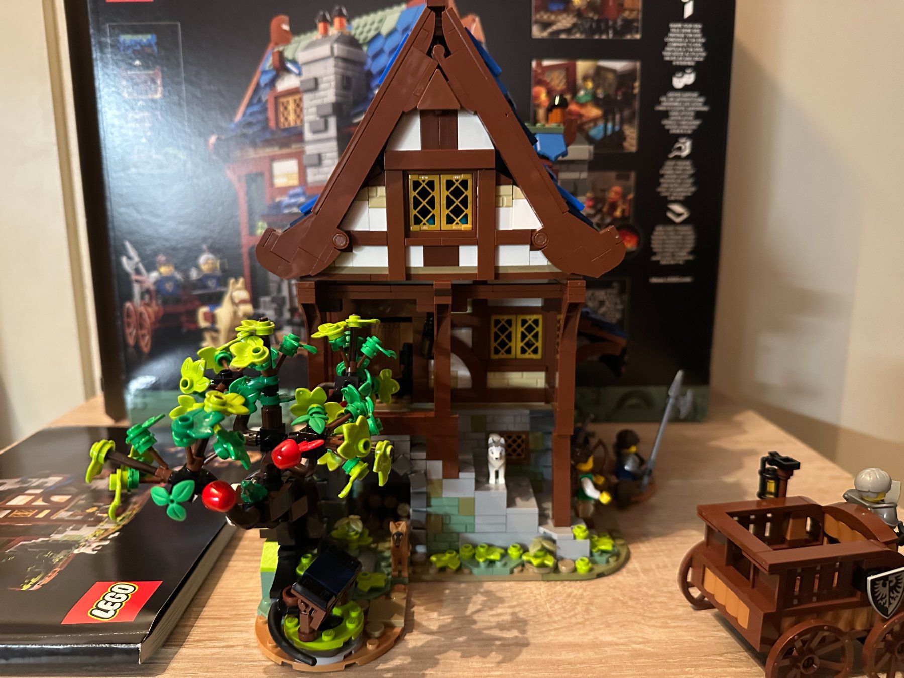 Lego Baukästen: LEGO 21325 Medieval Blacksmith – Gebraucht aus Basel von Don-Angel 3