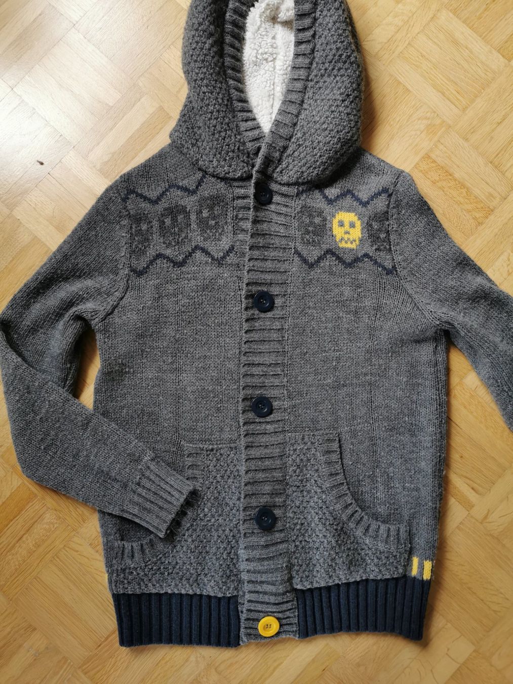 Vestes: warme Strickjacke Celio Gr. S – D'occasion à Stäfa par flamingo_17