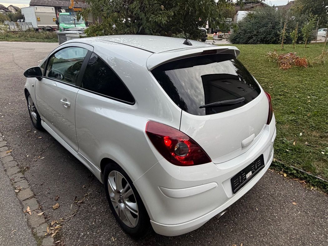 Opel Autos: Opel Corsa D 1.4 – D'occasion à Watt par jen_lt5z 1