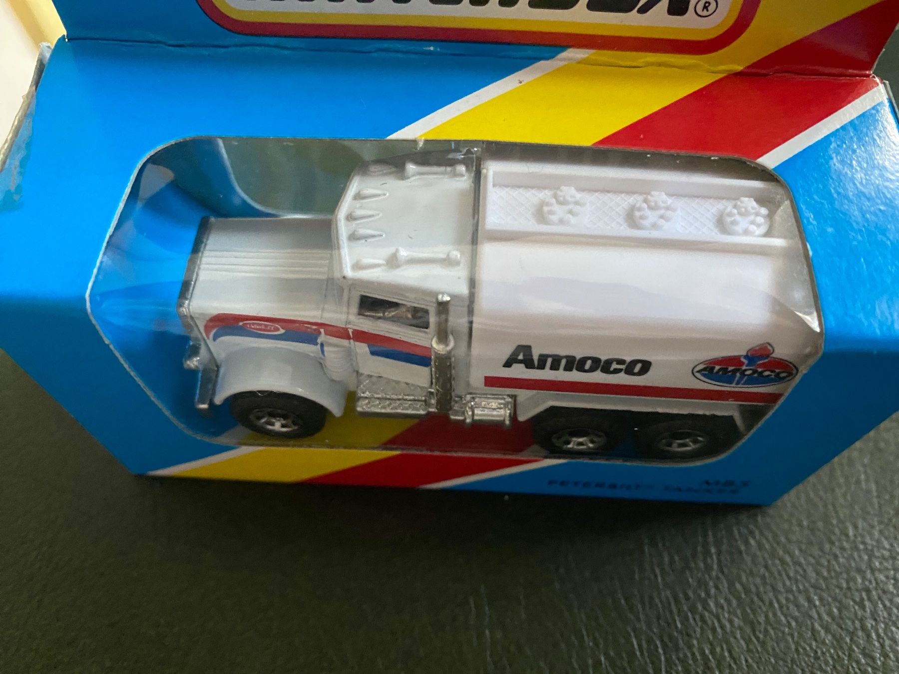Matchbox Modellini d'auto: MATCHBOX Peterbilt MB5 AmicoTanker NEU, originalverpackt – Nuovo e nell'imballaggio originale da Zürich venduto da DidierTG 1