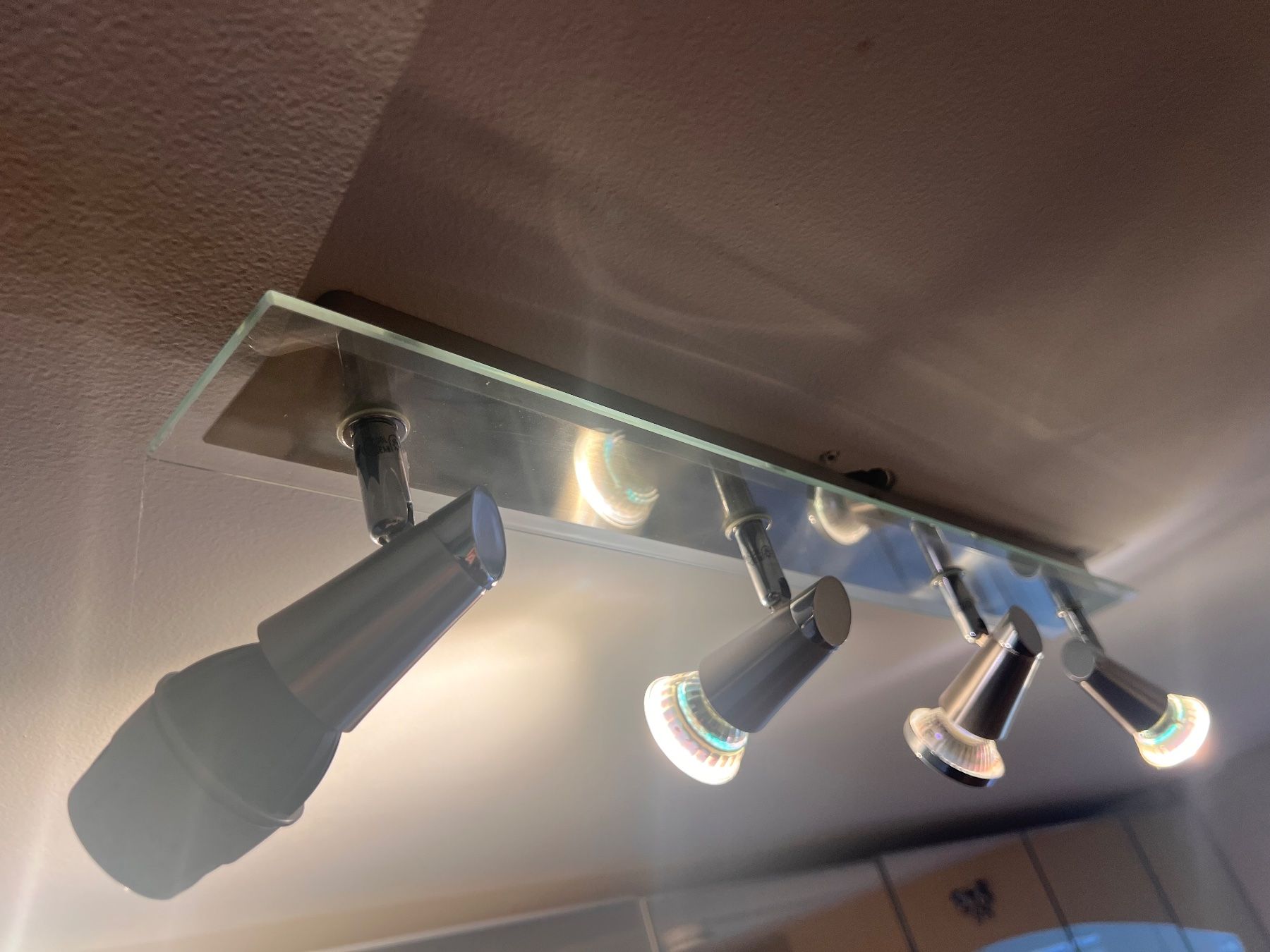 Lustres & lampes de plafonds: Deckenlampe mit 4 Spots – D'occasion à Oberwil-Lieli par Widtronic