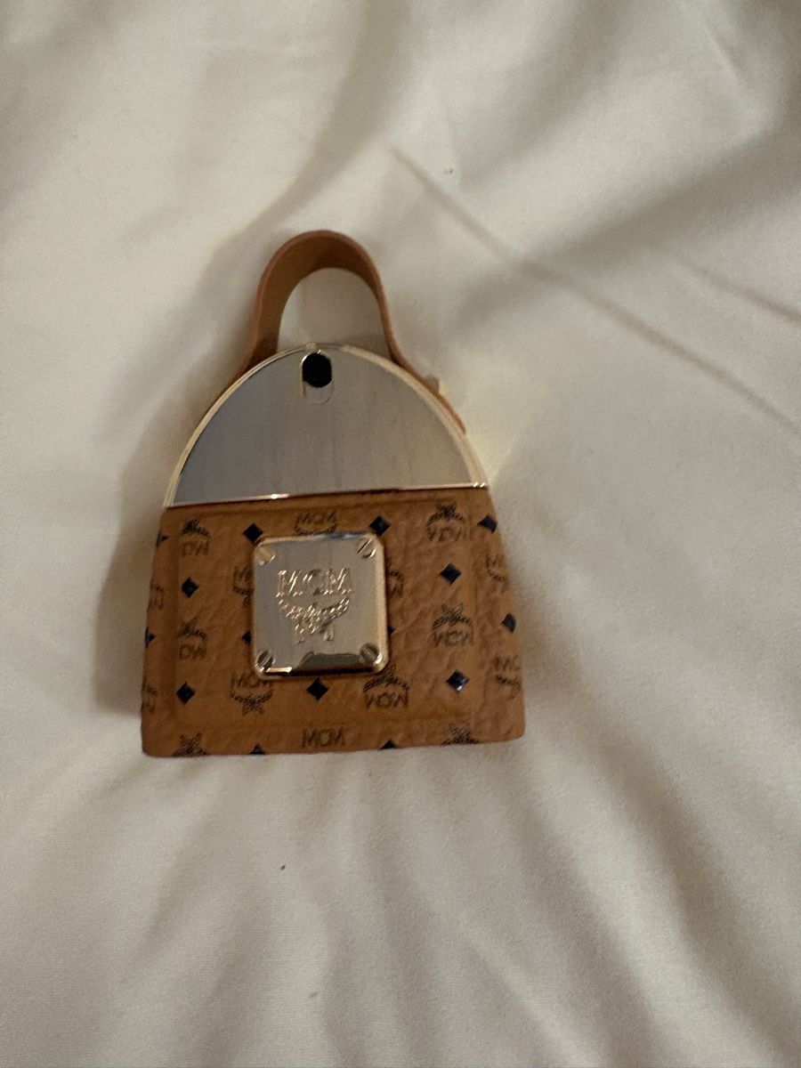 Mcm Parfums & Eau de Toilette: MCM Eau de Parfum 30ml Neu  – Neuf (Voir description) à Zürich par venusandmars 2