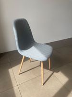 Zeitlose Stühle für Esstisch und Wohnzimmer (4 Stücke)