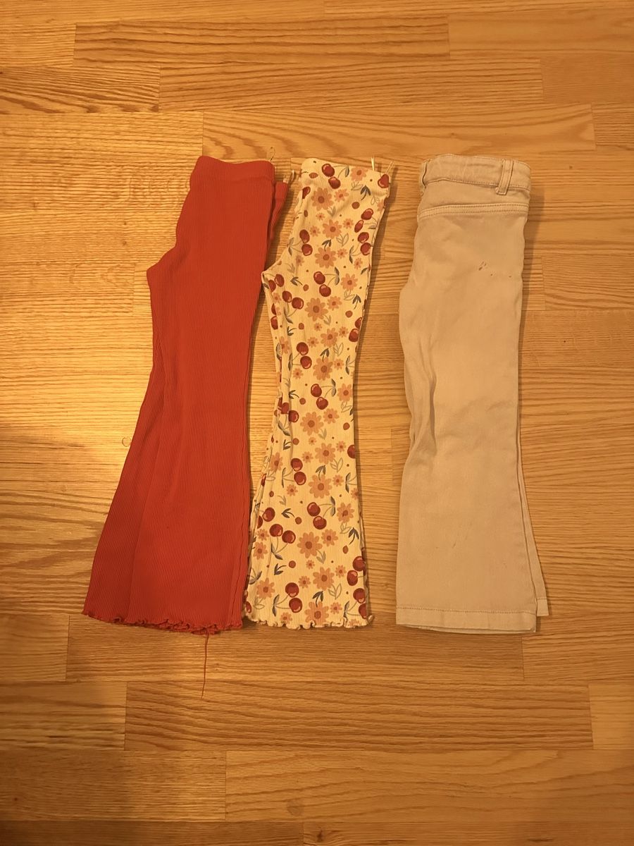 C&A Pantaloni: Schlaghose Grösse 104 – Usato da Zürich venduto da Essences 1