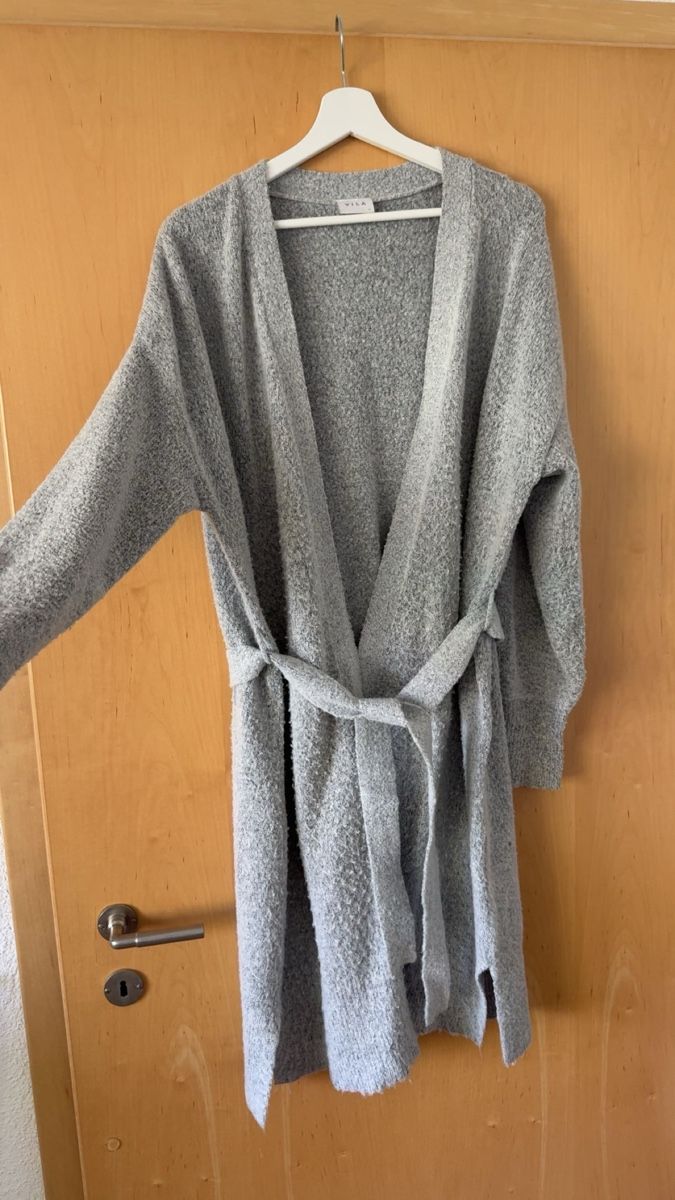 Vila Vestes: Strickjacke Damen – D'occasion à Wilen (Sarnen) par aninaschwab