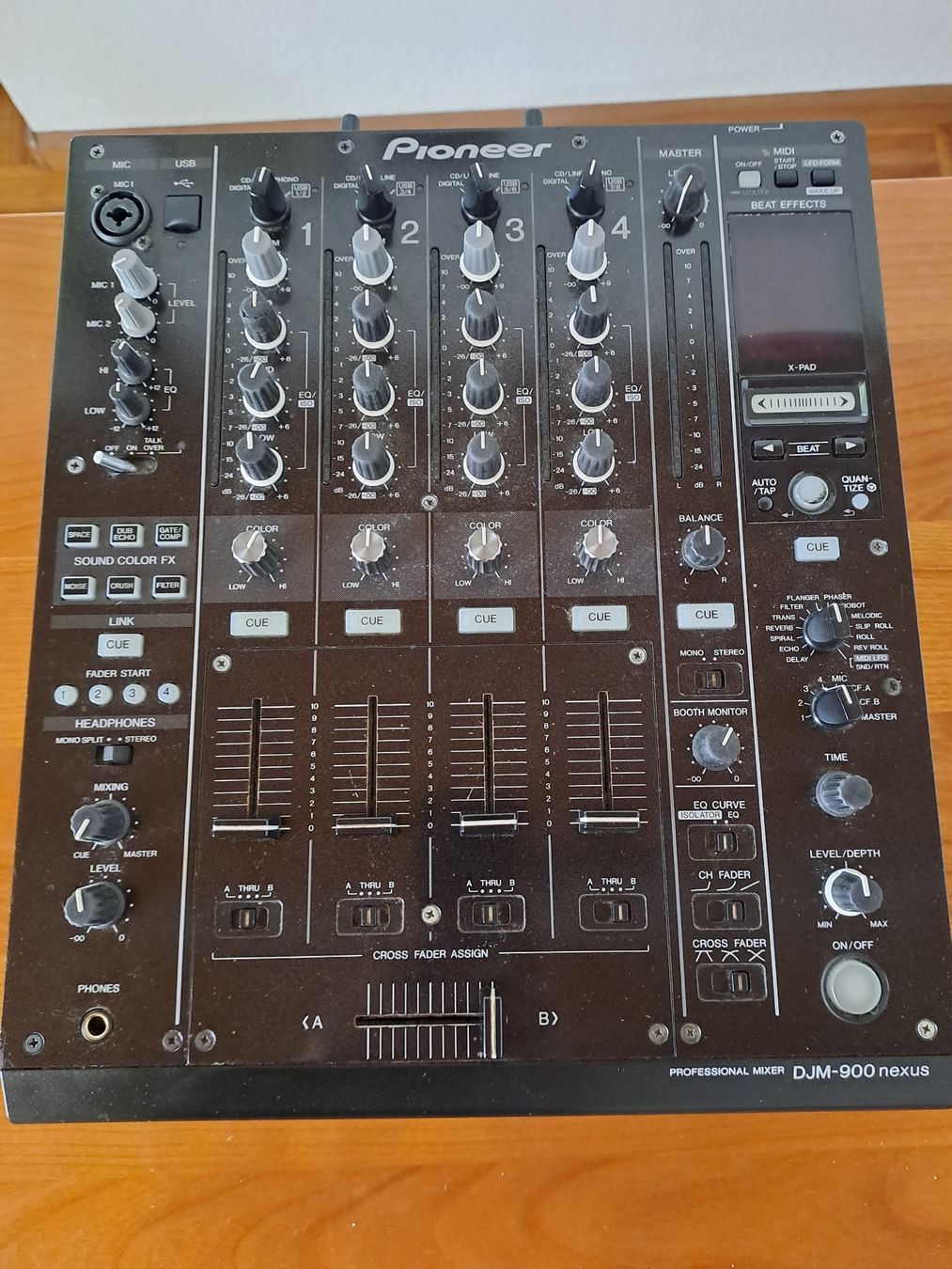 Pioneer Console di mixaggio: Pioneer DJM 900 Nexus – Usato da Ramsen venduto da jacques02