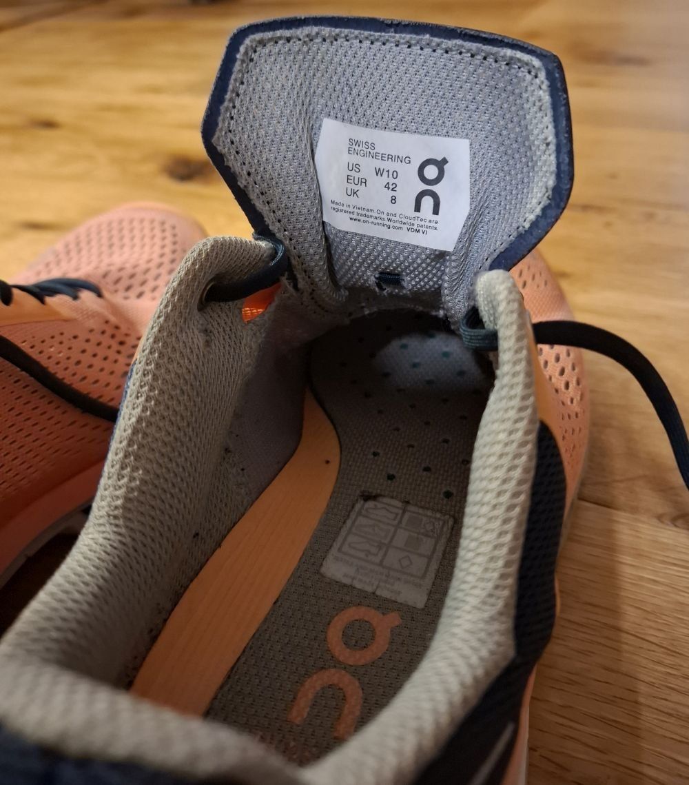 On Scarpe da uomo: On Laufschuhe, Freizeitschuhe Grösse 42 – Usato da Rickenbach SZ venduto da Pinguin73 1
