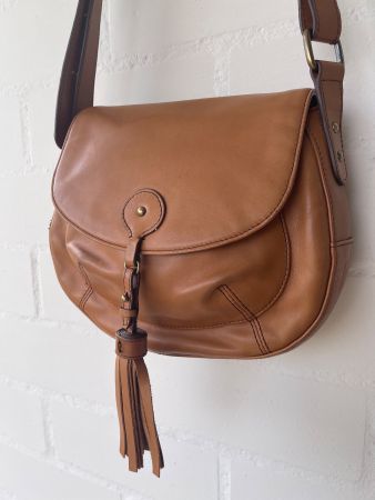 Hugo Boss Orange Umhängetasche braun Leder