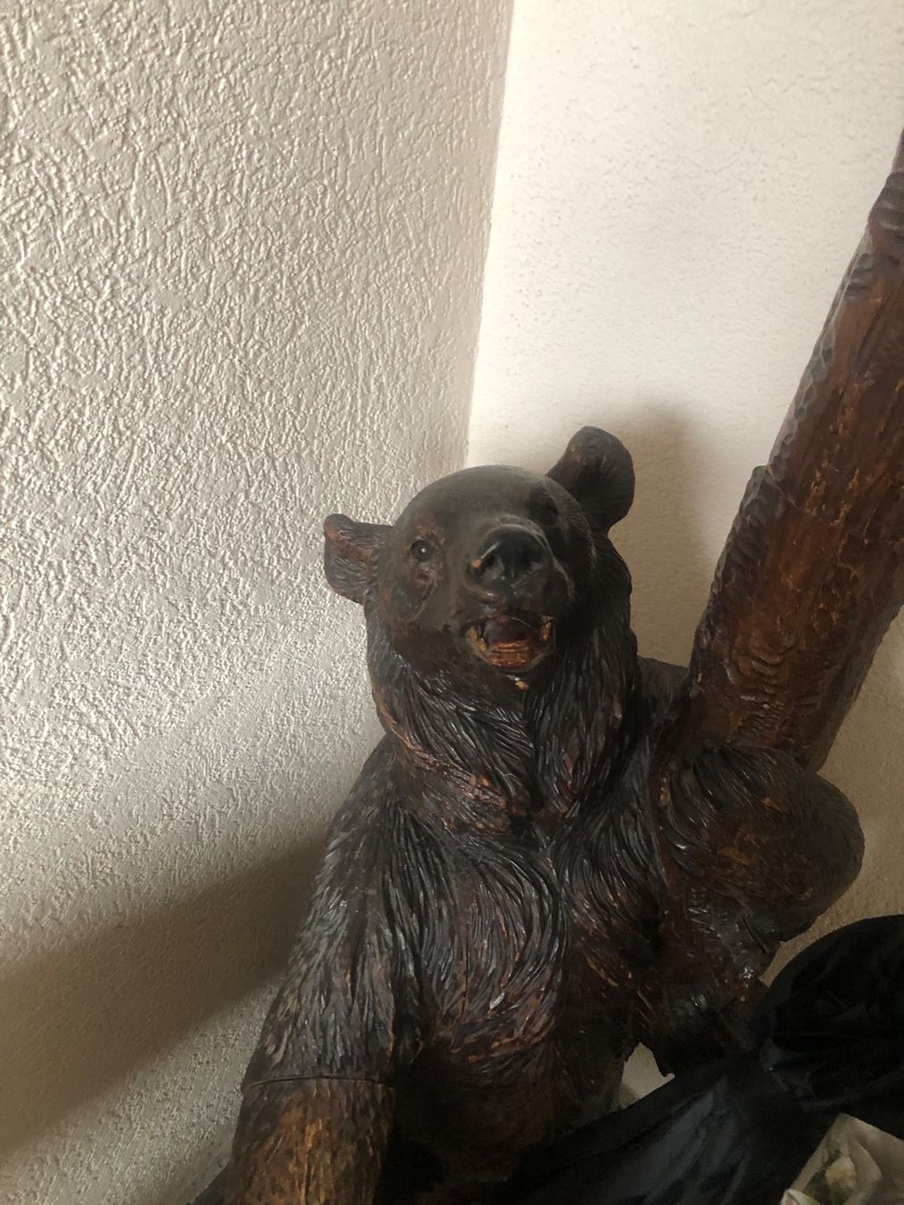 Guardaroba: Antike Garderobe/Schirmständer Brienzer Bär – Usato da Thun venduto da Kaethi3 1