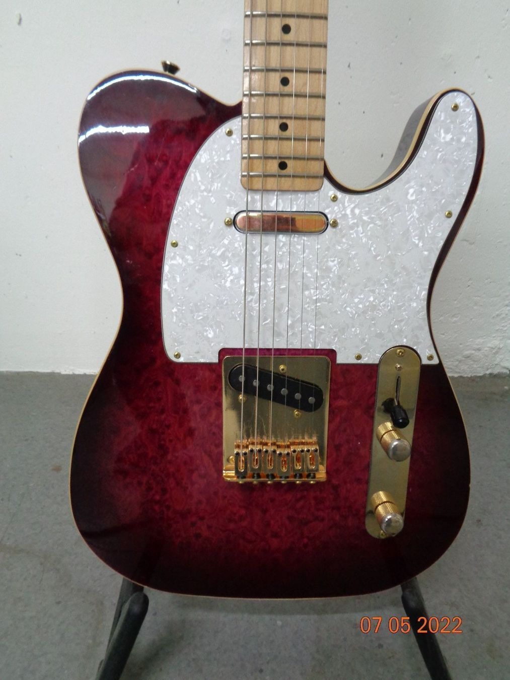 Strumenti musicali: Fenix E-Gitarre Rarität ! – Usato da Weiningen ZH venduto da Vitanyi 1