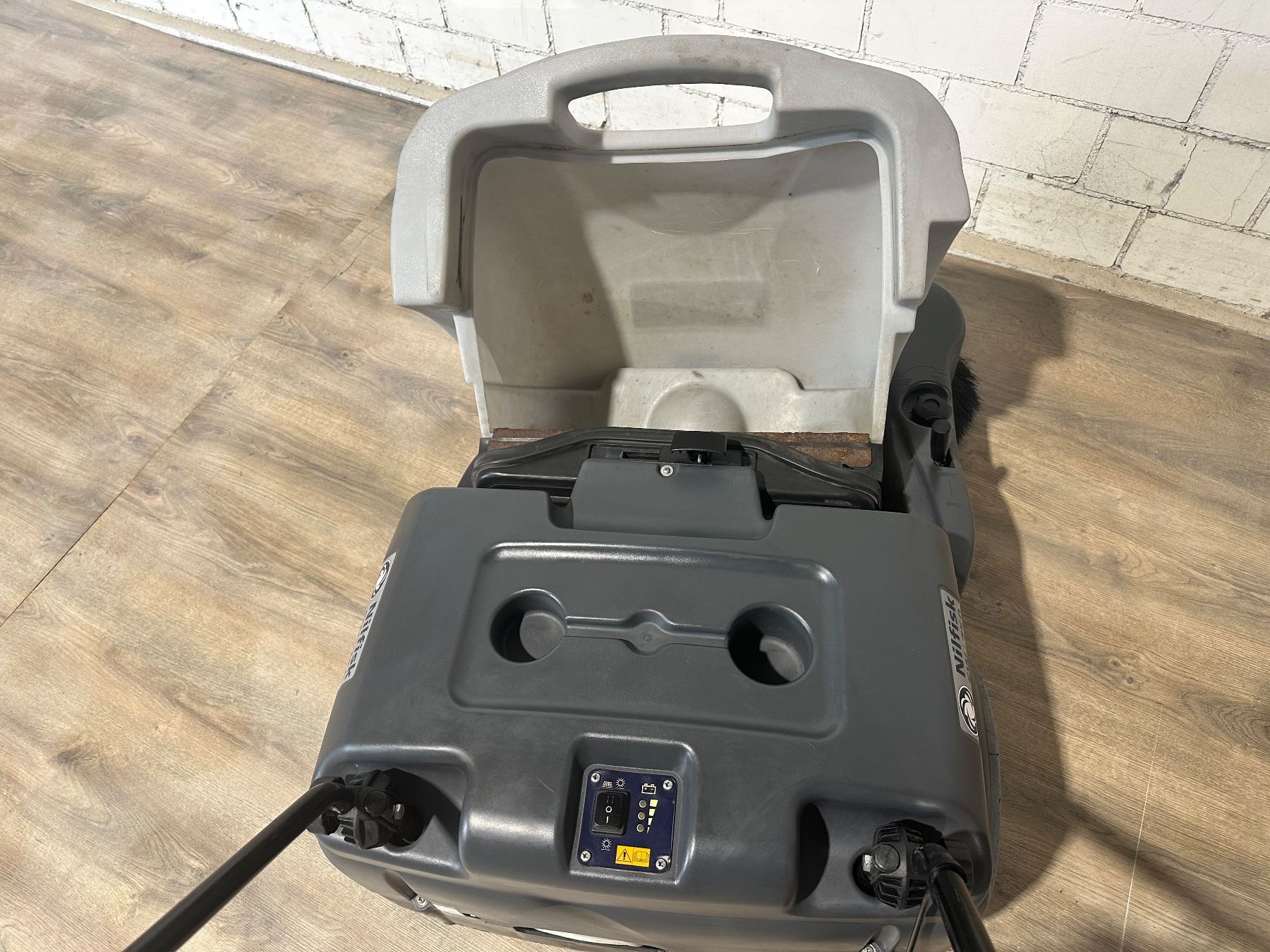 Nilfisk Toutes les machines: Nilfisk SW 750 Kärcher – D'occasion à Bettwiesen par chili1 5