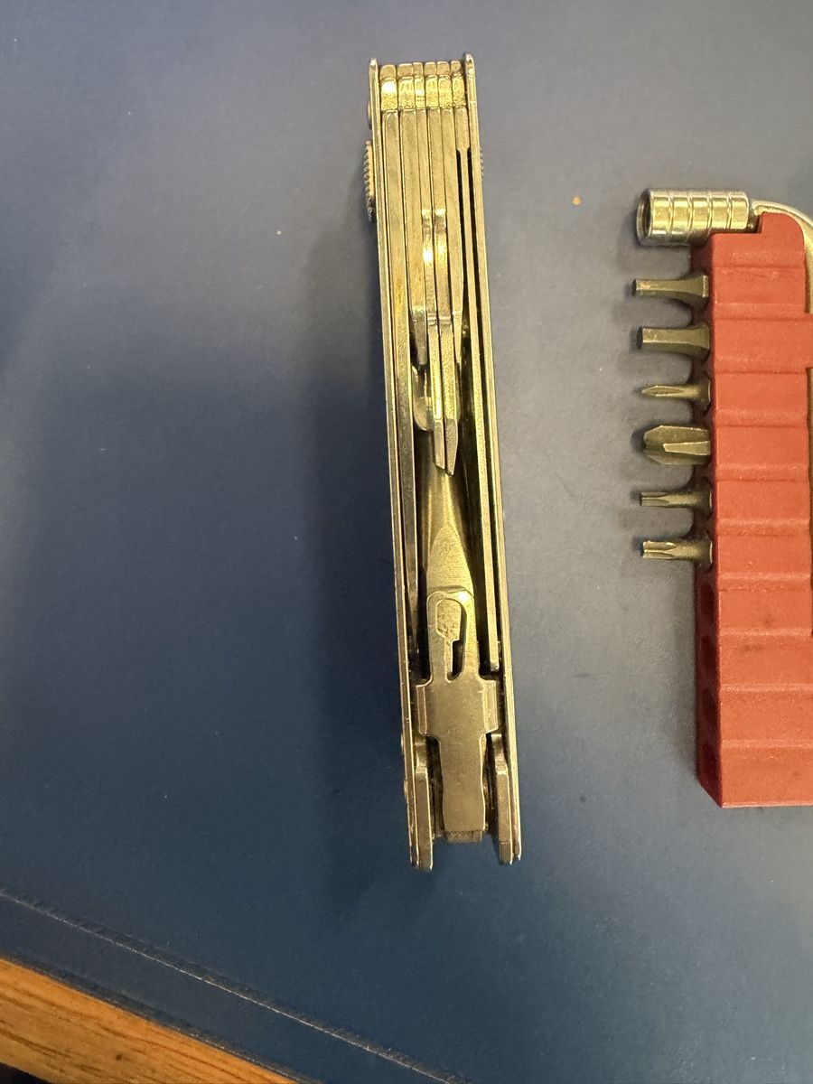 Victorinox Coltelli tascabile: Multitool Victorinox SwissTool mit Bitset Lederetui gebrauch – Usato da Strengelbach venduto da RaenAntikDesign 3