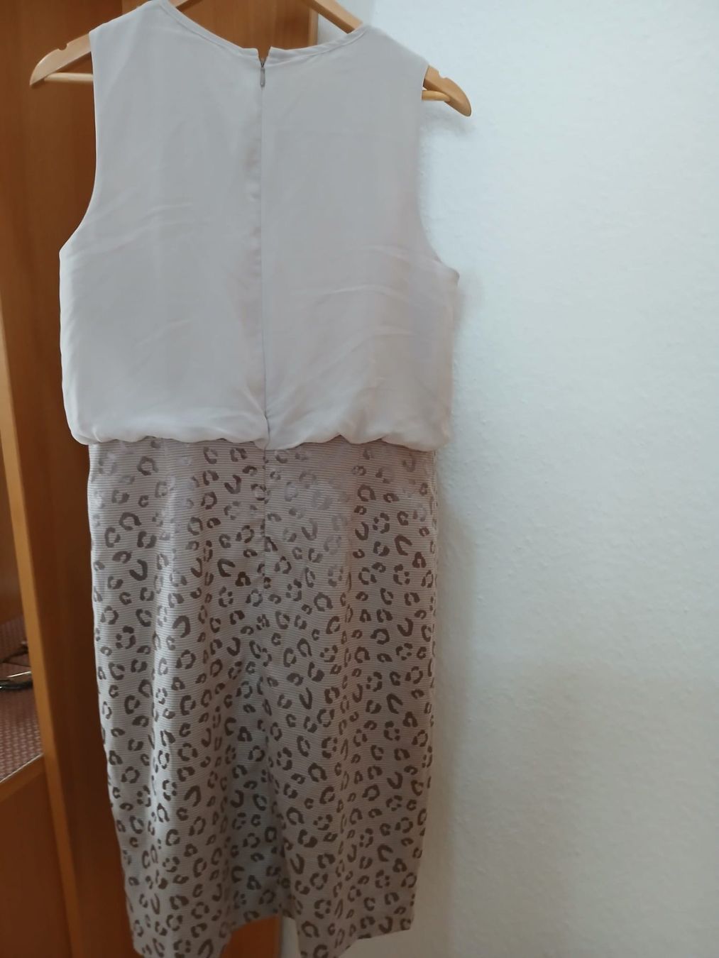 Vestiti: Neuwertiges elegantes Kleid, Gr 40 – Nuovo (secondo la descrizione) da Zug venduto da vik_8fdf 1