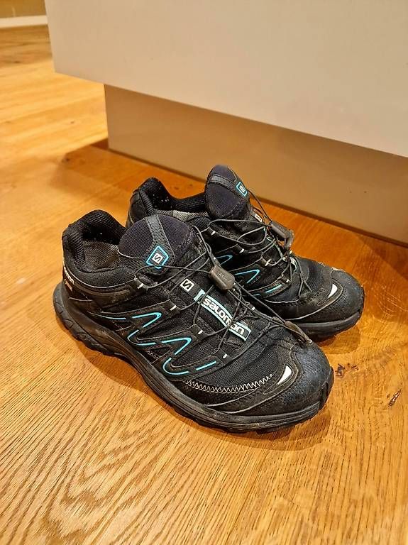 Salomon Scarpe da uomo: Salomon Trekking Wanderschuhe – Usato da Haslen AI venduto da jas_5dv9