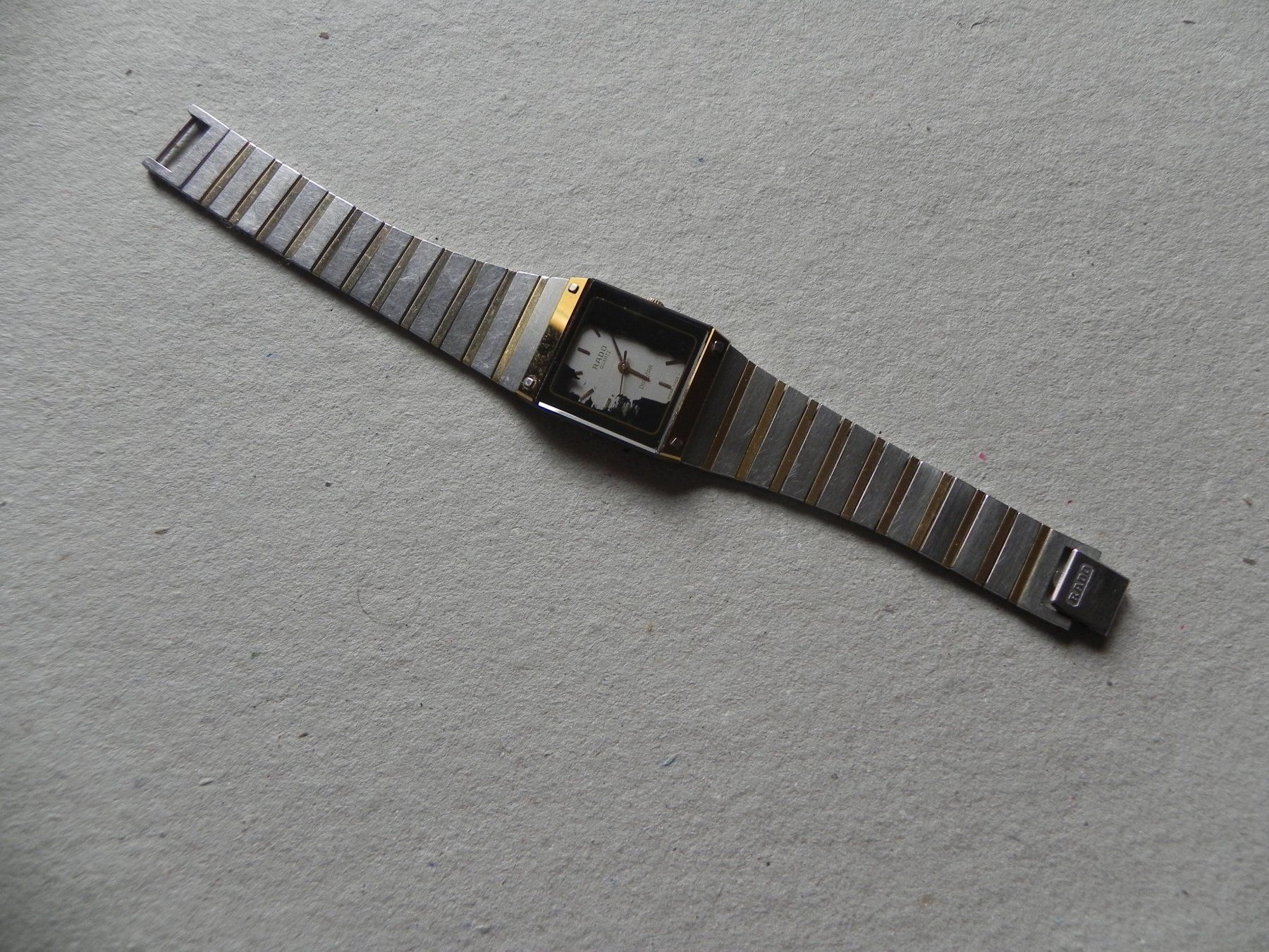 Rado Orologi: Rado Armband Damen Uhr – Usato da Siebnen venduto da krimsie
