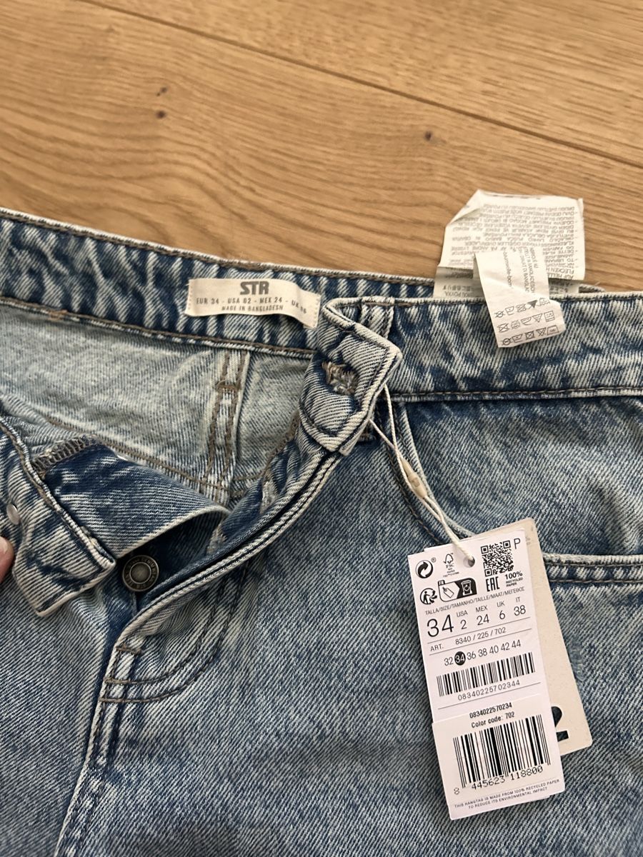 Stradivarius Jeans: Straight Leg Jeans Grösse 34 – Nuovo e nell'imballaggio originale da Bülach venduto da lguedeskr 2