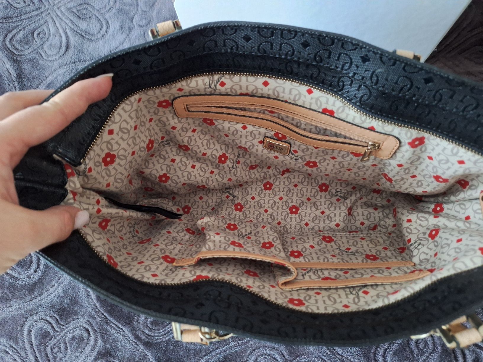 Guess Borse da donna: Guess Handtasche – Usato da Urtenen-Schönbühl venduto da jne_mvm7 1