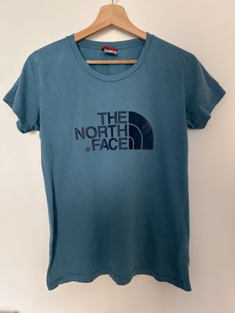 2 Marken Sport-shirts ideal zum Klettern oder Wandern