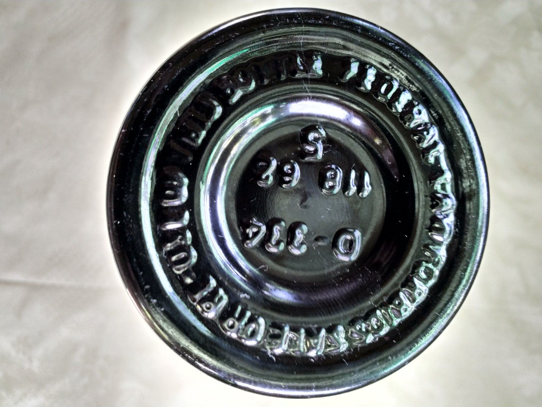 Vasi & Recipienti: Bouteille en verre obscure – Nuovo e nell'imballaggio originale da Grand Lancy venduto da ampoule 3