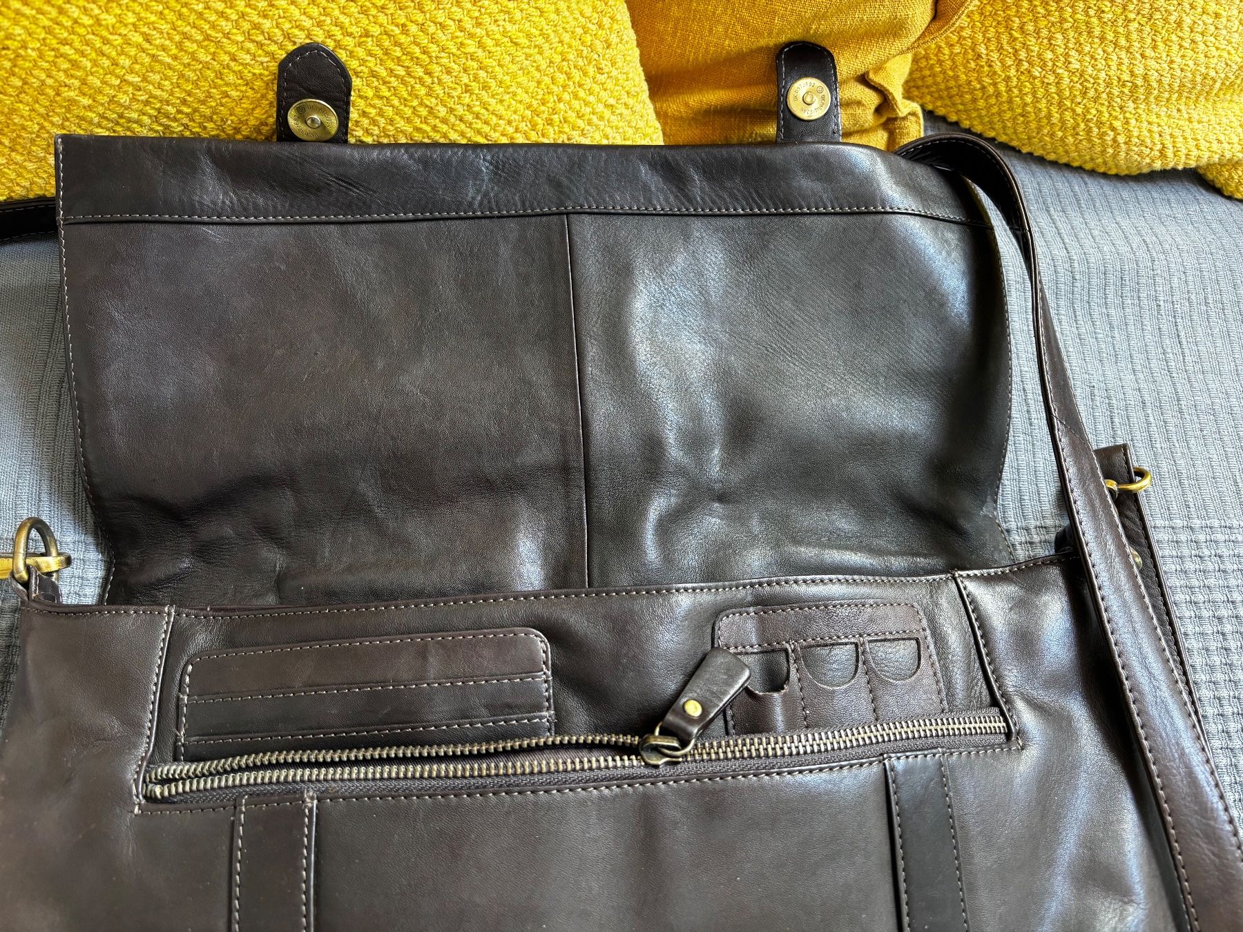 Valigie & Borse: Ledermappe / Business- Laptoptasche dunkelbraun – Usato da Tägerwilen venduto da Elle13 5