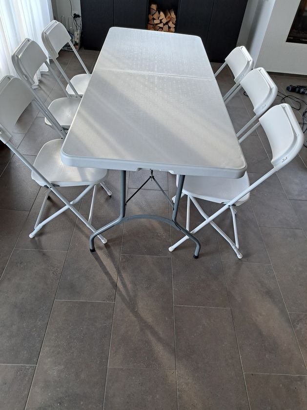 Tavoli: Idealer Klapptisch mit Klappstühlen – Usato da Boniswil venduto da samira03